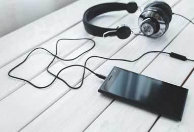 意甲知名媒体人：德温特年前还被霍伊伦完爆，如今却成为罗马米兰一战的功臣